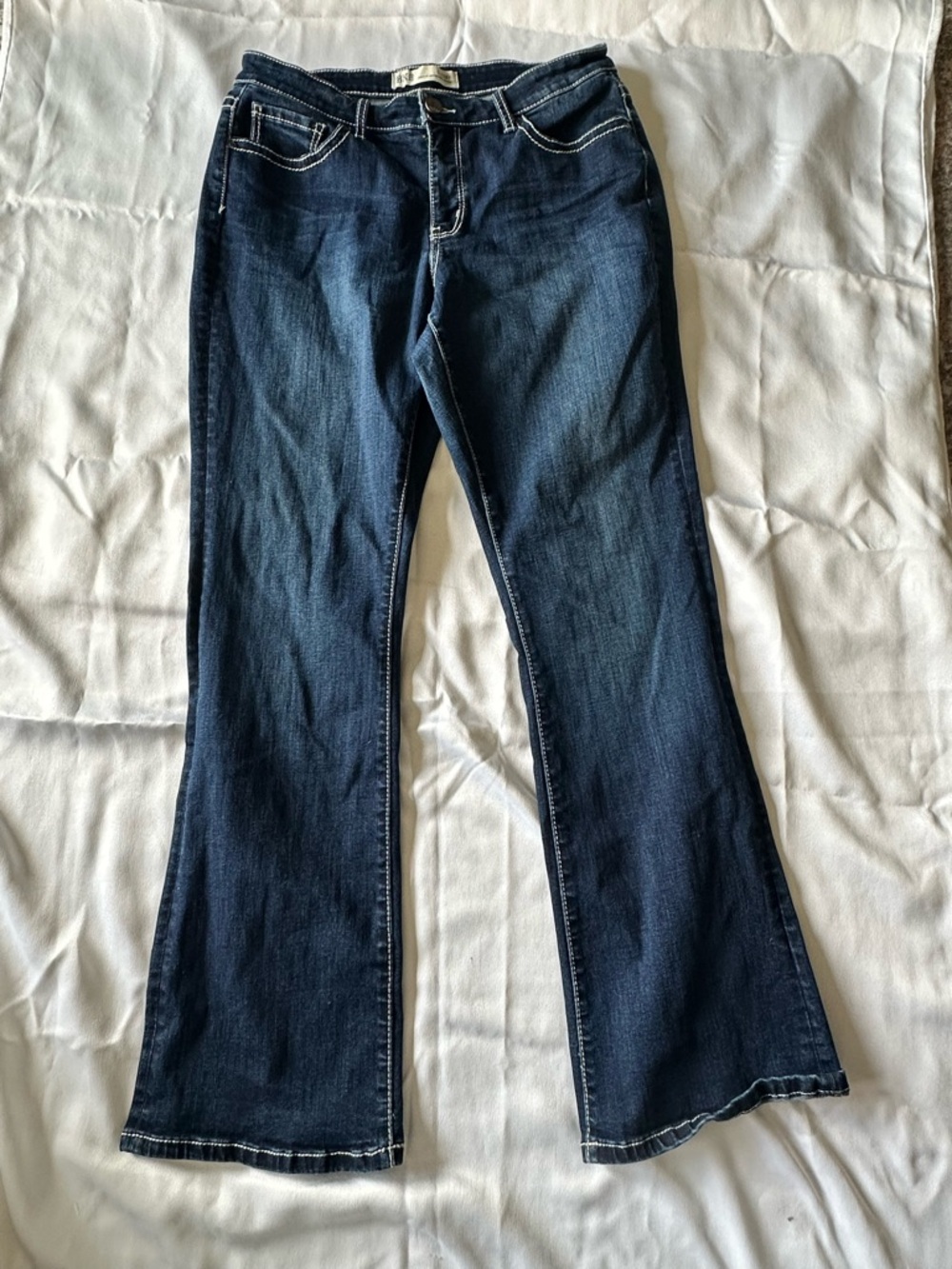 EUC BKE Gabby Curvy Fit Bootcut Jeans—29 31 1/2
